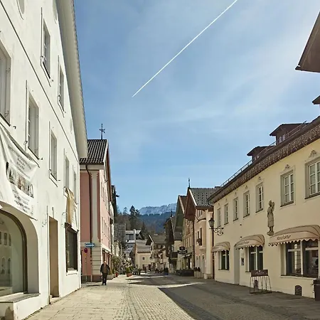 Unique Historic Flat - What'app - 0034-635-520-036 - For Reservations! Lejlighed Garmisch-Partenkirchen